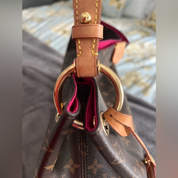 Authentic Louis Vuitton Graceful MM, peony inside - Picture 8 of 14